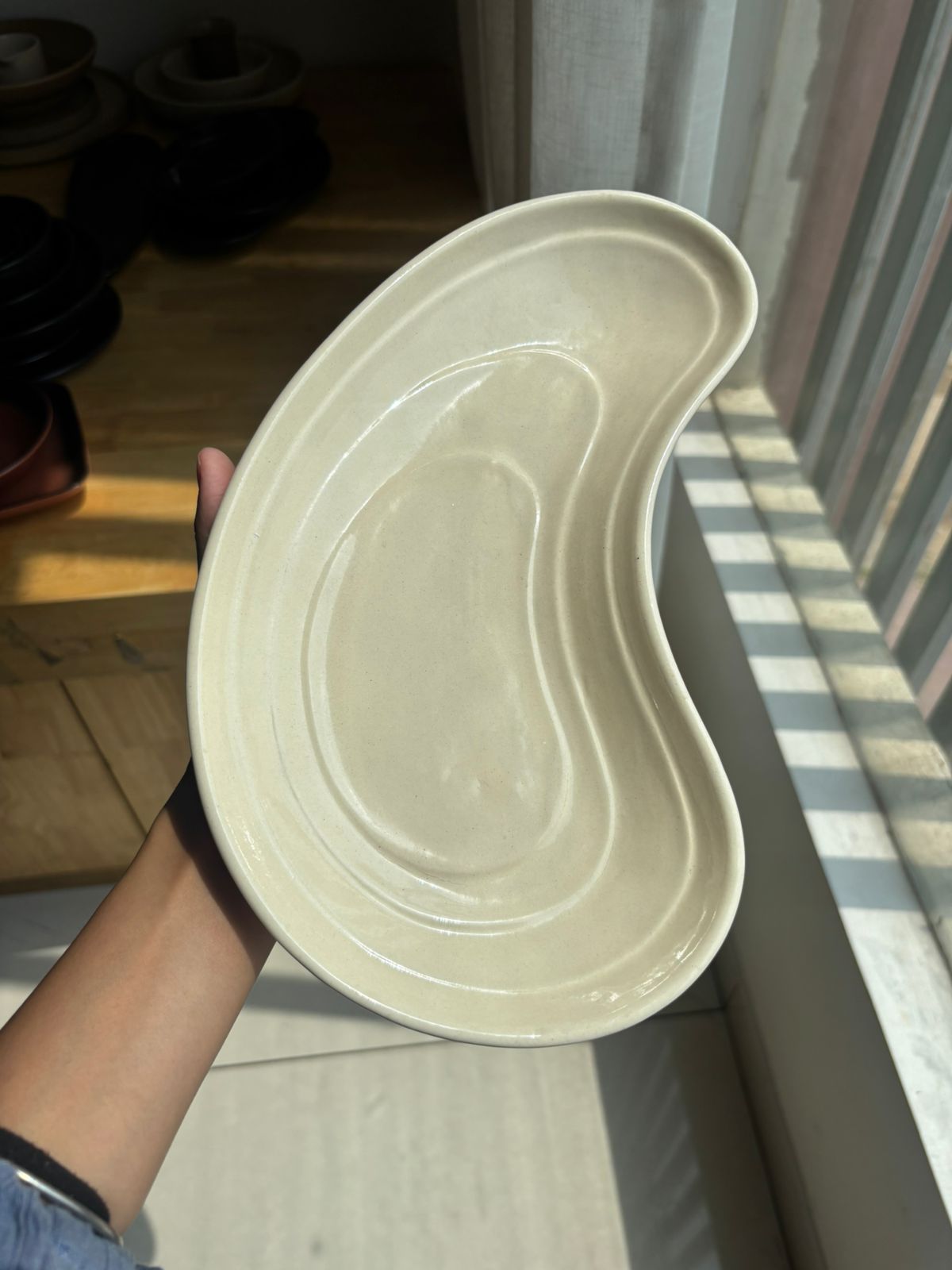 The Shared Table Curved Platter | 11 in | Ivory