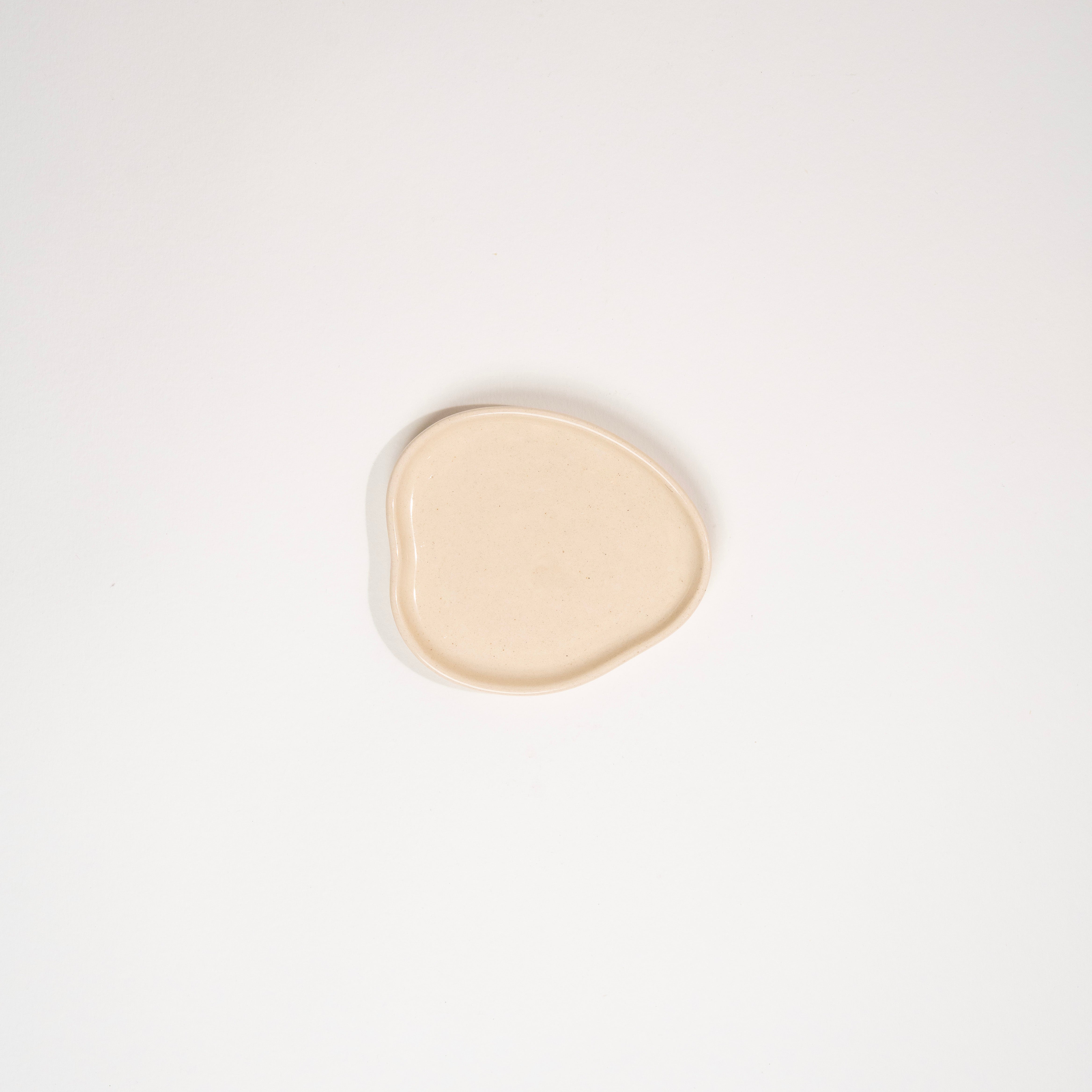 LB-BXT-SRV-BD-CR-S01-001-WH
