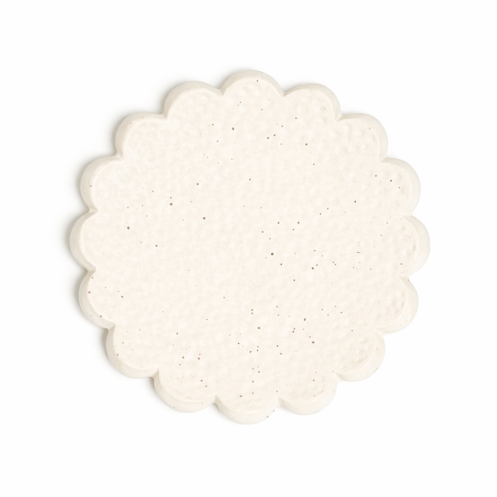 Scallop Edge Serving Studio Plate
